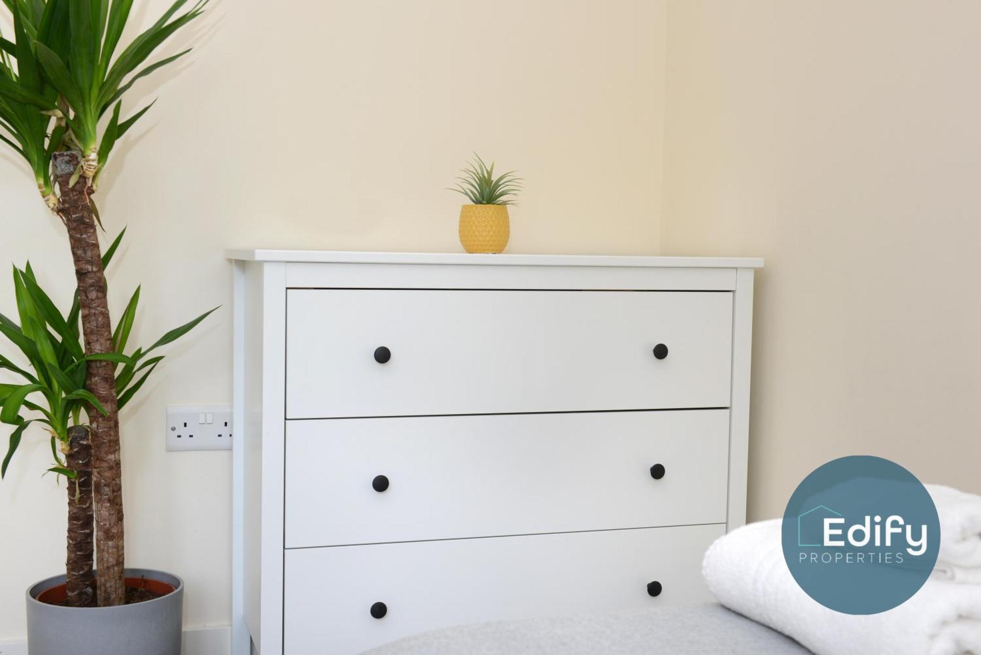 City Centre Townhouse, Sleeps 8, Free Parking Southampton Eksteriør billede