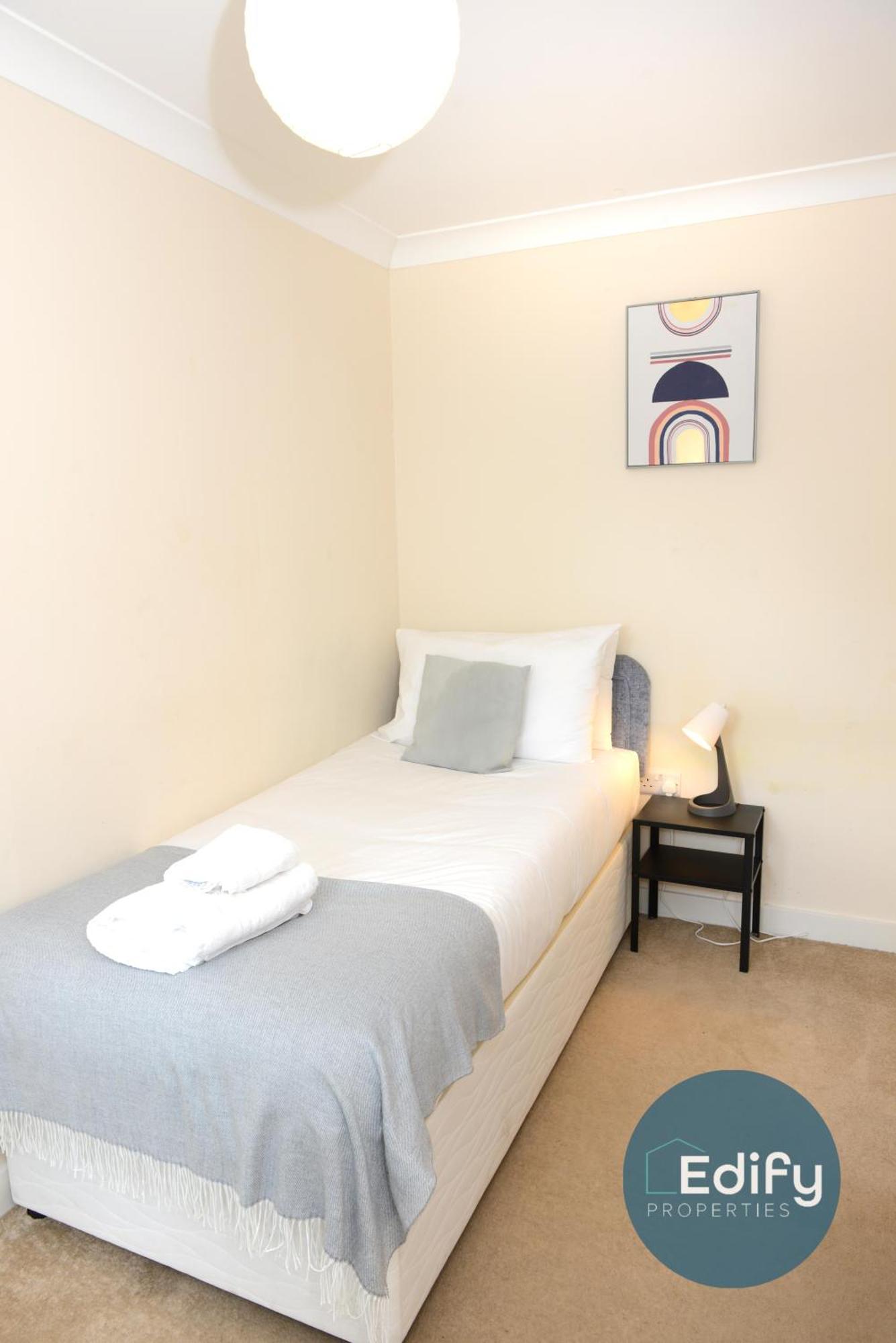 City Centre Townhouse, Sleeps 8, Free Parking Southampton Eksteriør billede
